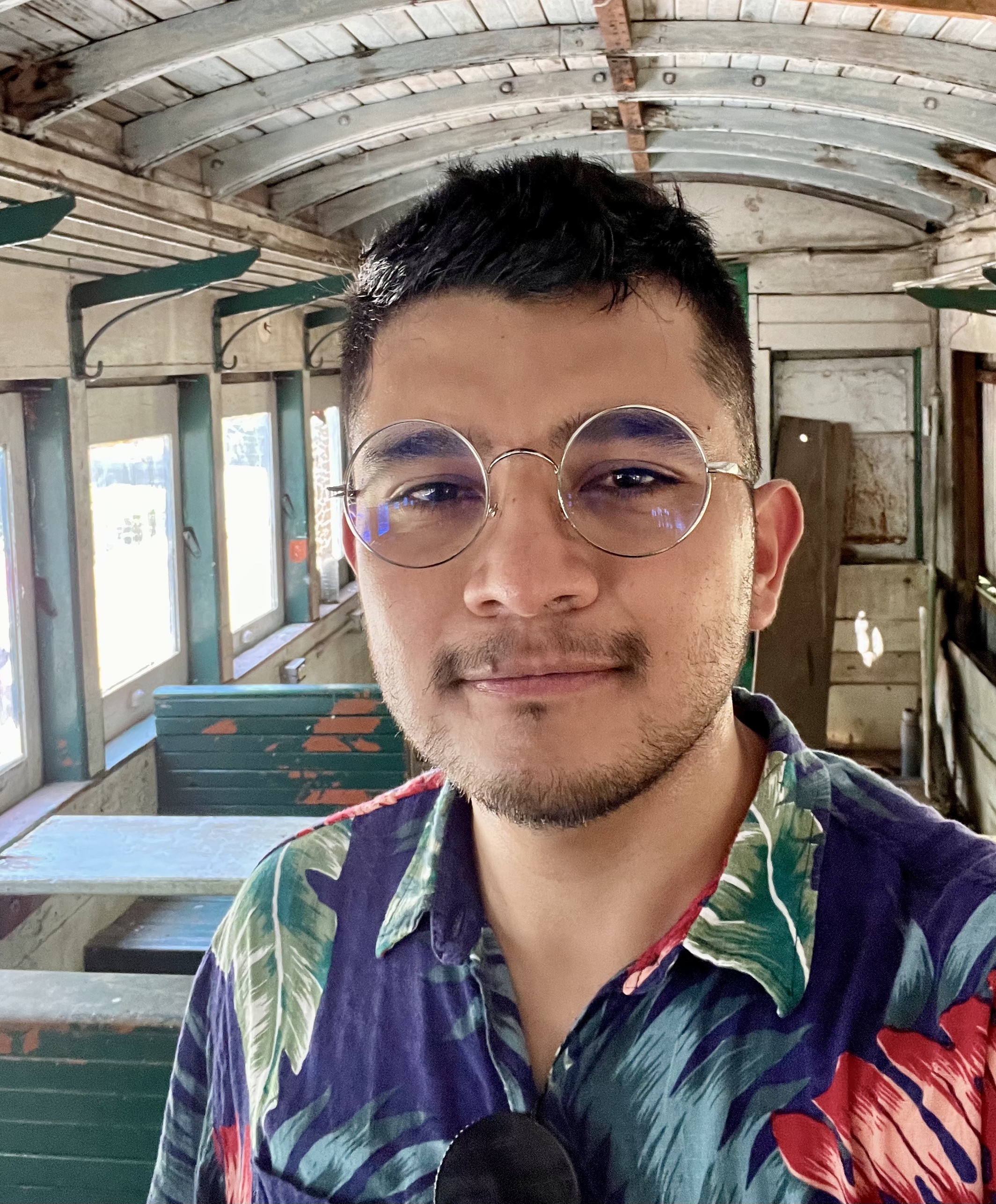 Tinder profile picture for @gener