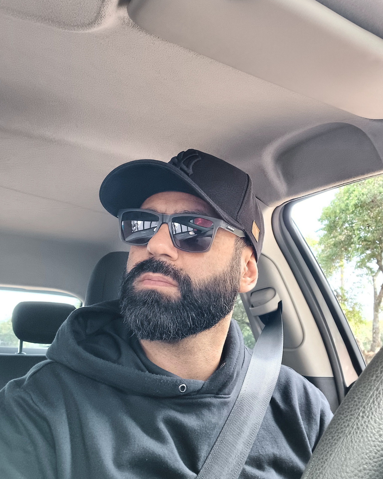 Tinder profile picture for @leu