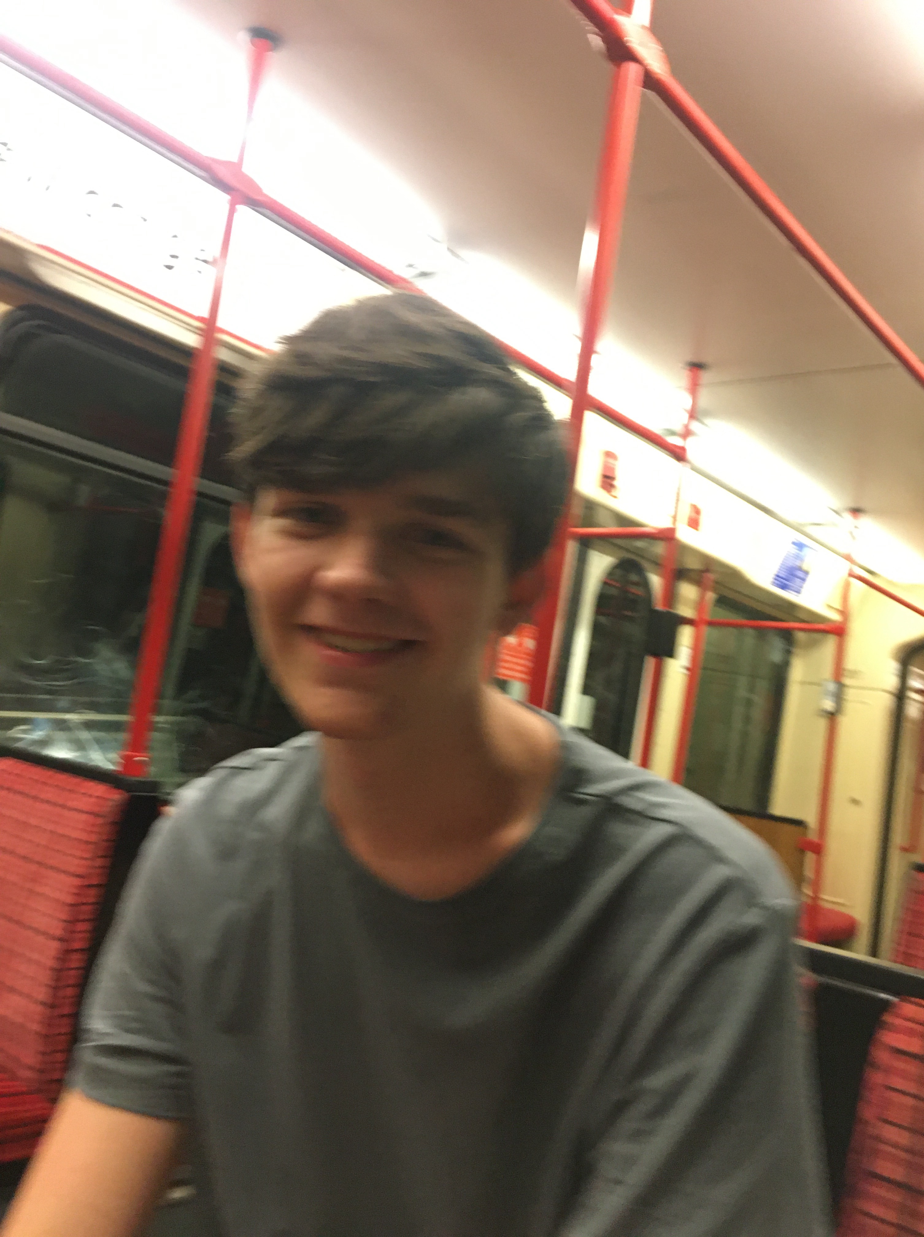 Tinder profile picture for @niels69