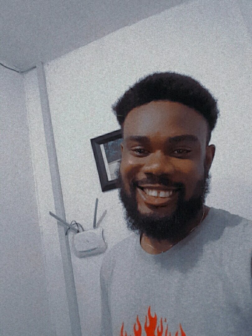 Tinder profile picture for @nicco