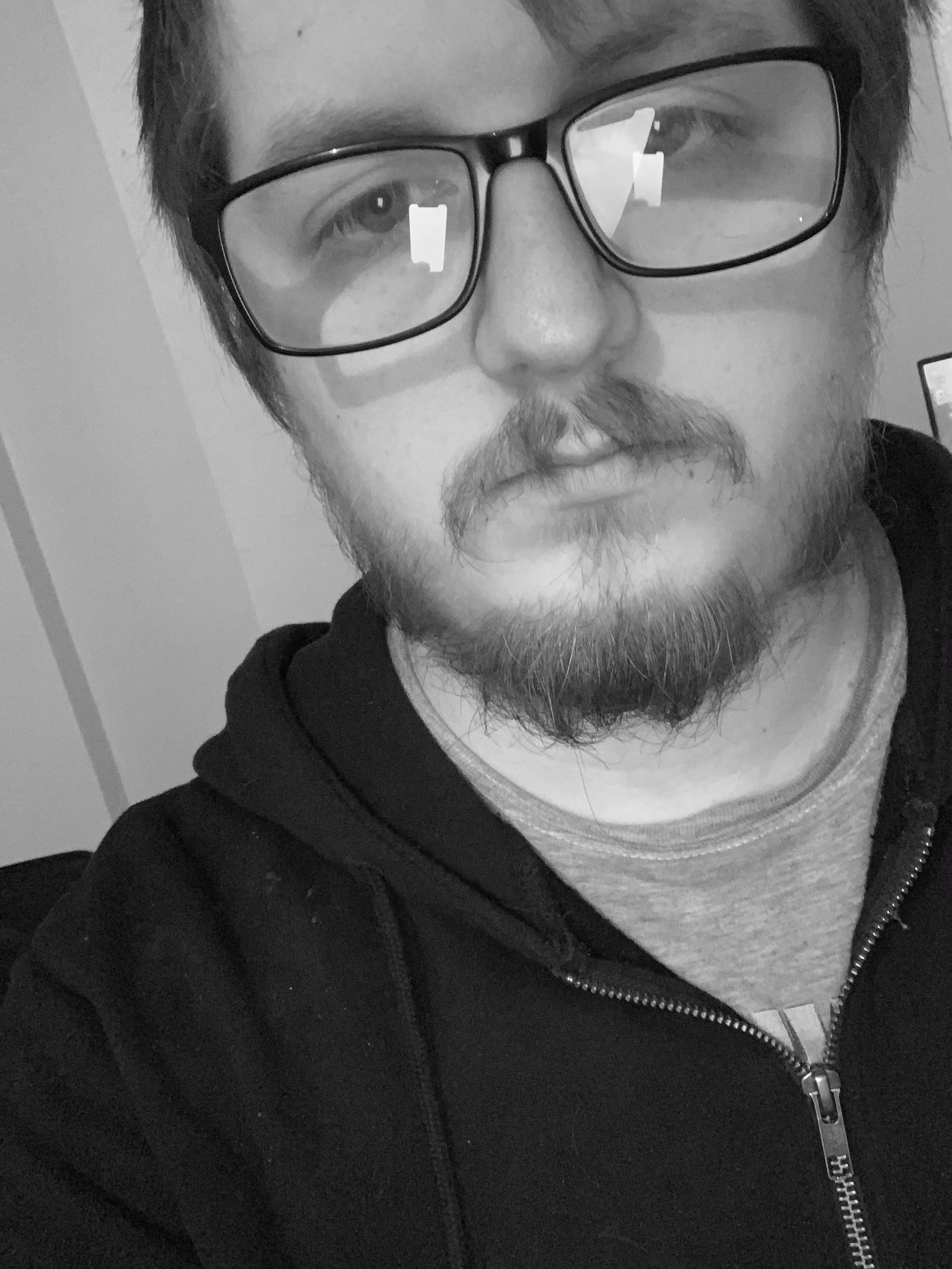Tinder profile picture for @holiday