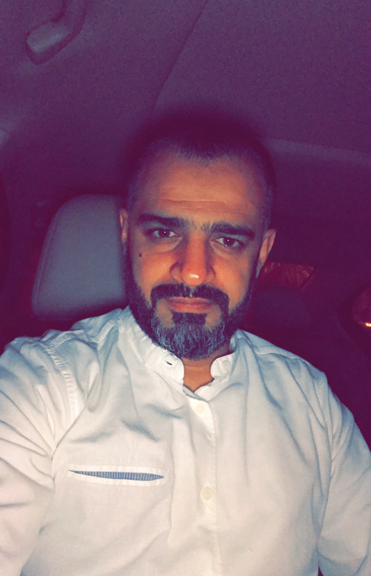 Tinder profile picture for @bahrain