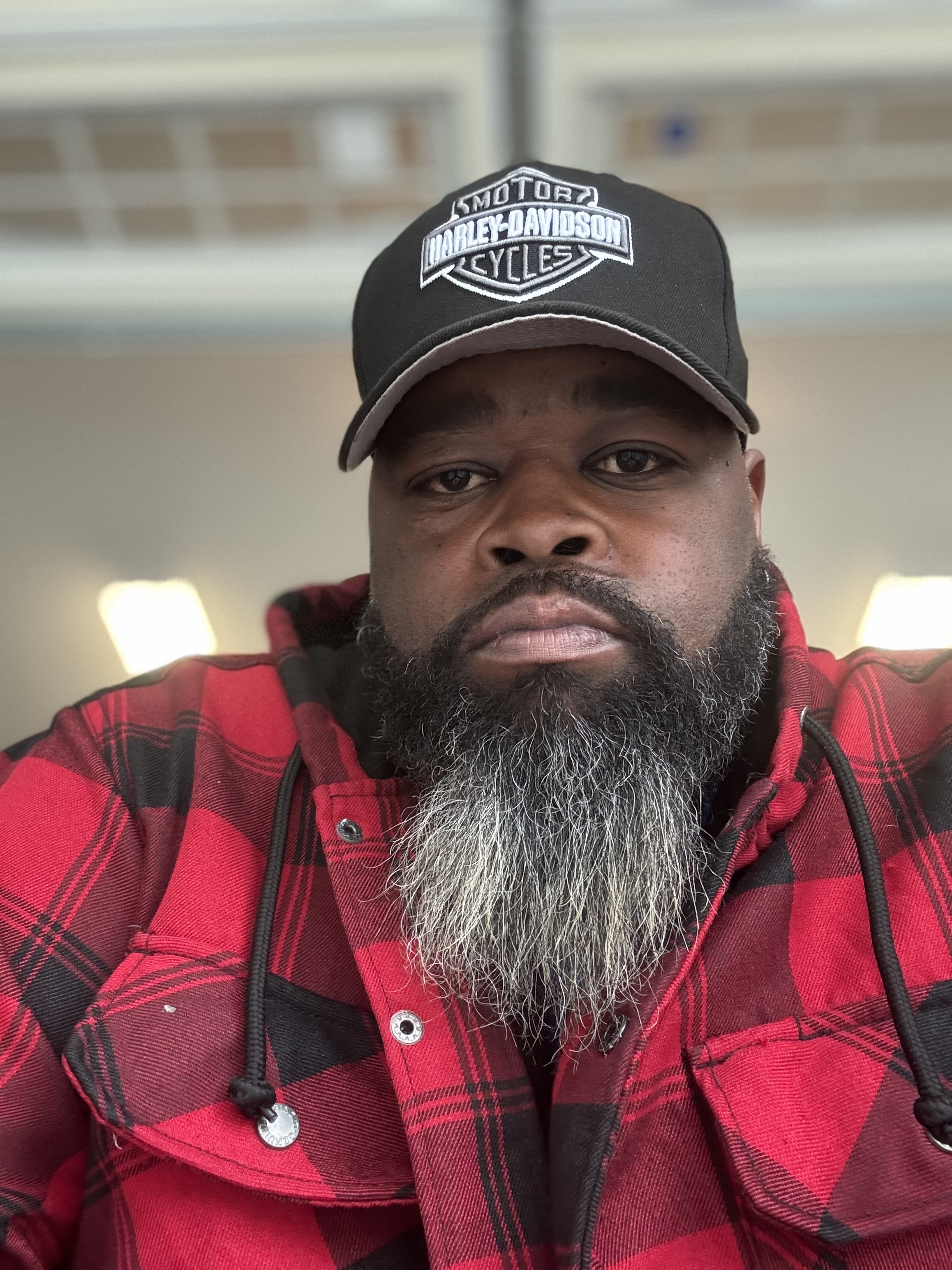 Tinder profile picture for @takoma