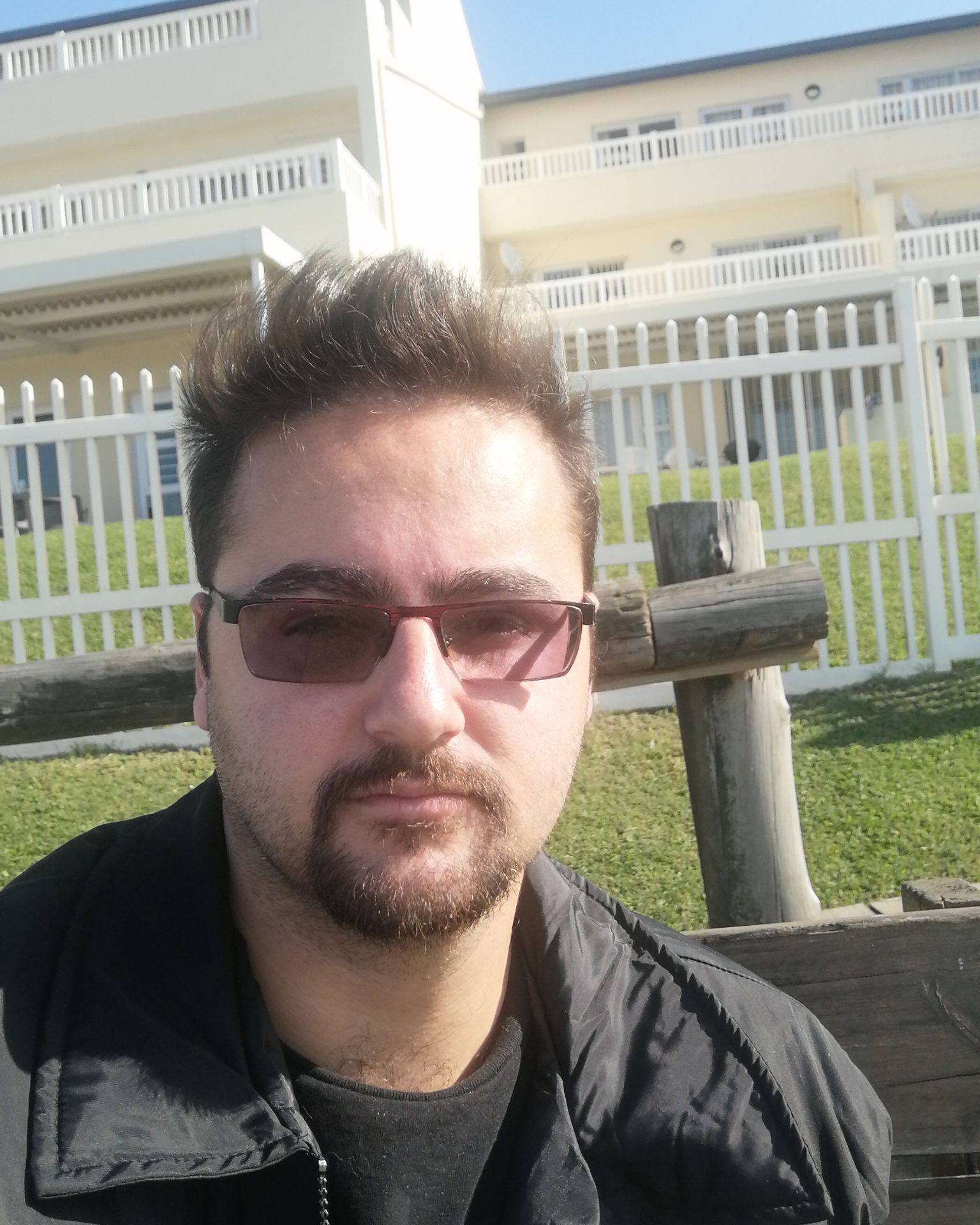 Tinder profile picture for @sarel