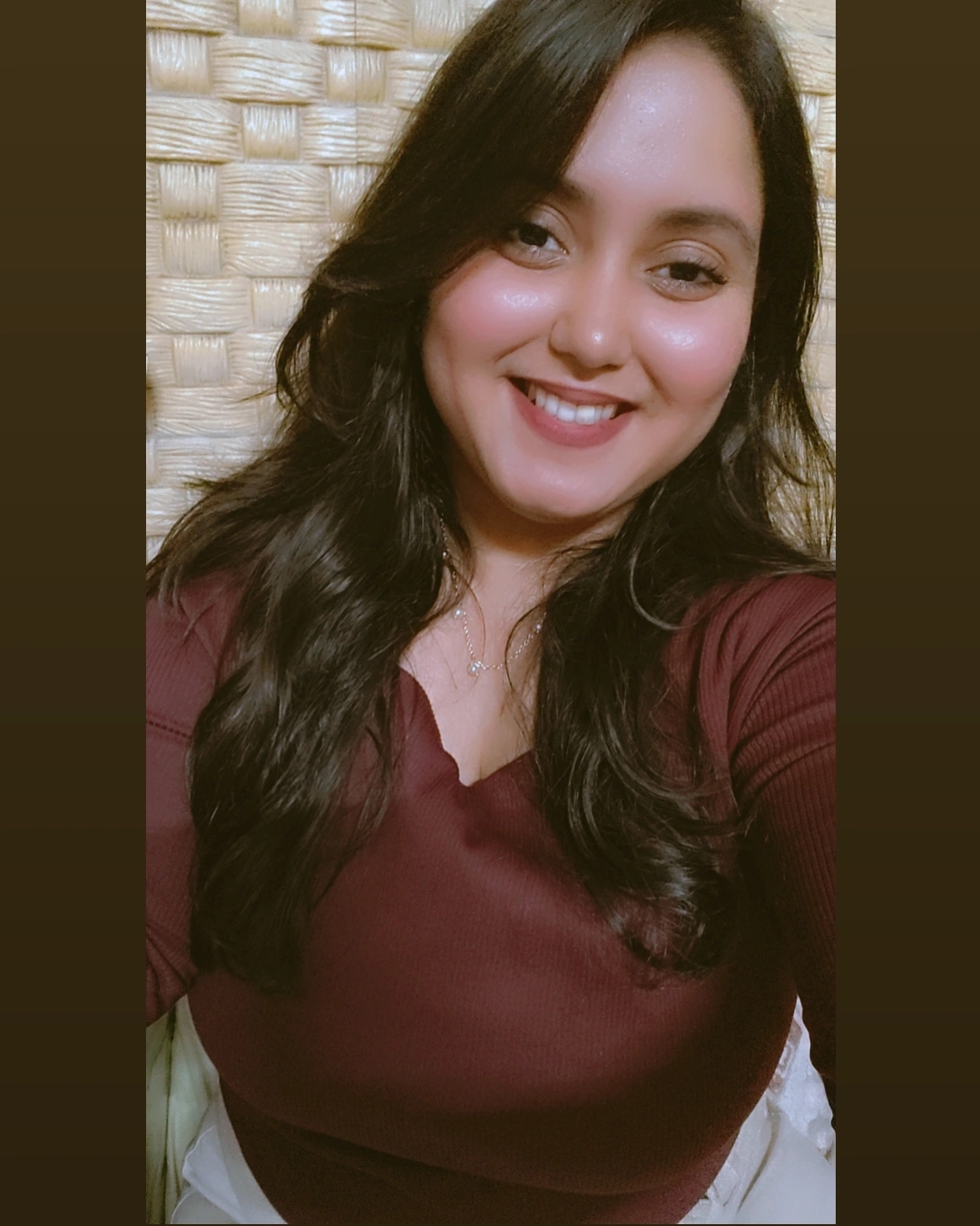 Tinder profile picture for @shru
