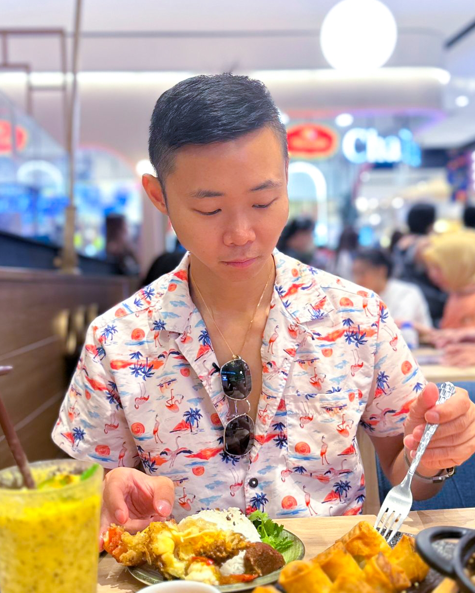Tinder profile picture for @asians