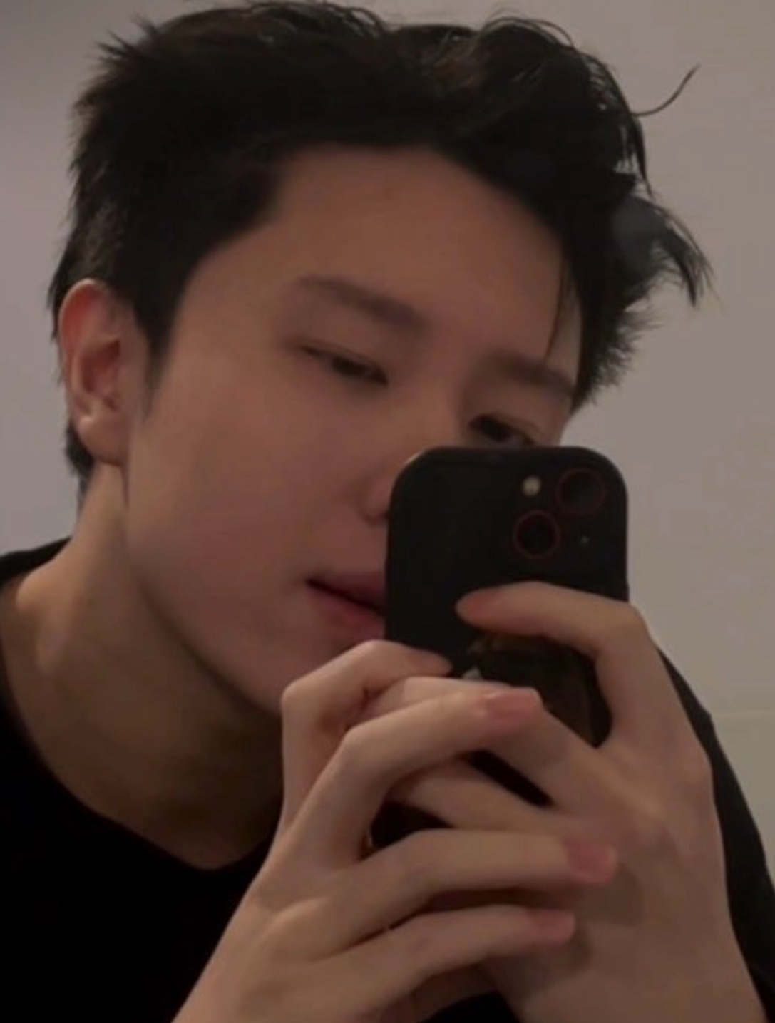 Tinder profile picture for @replace