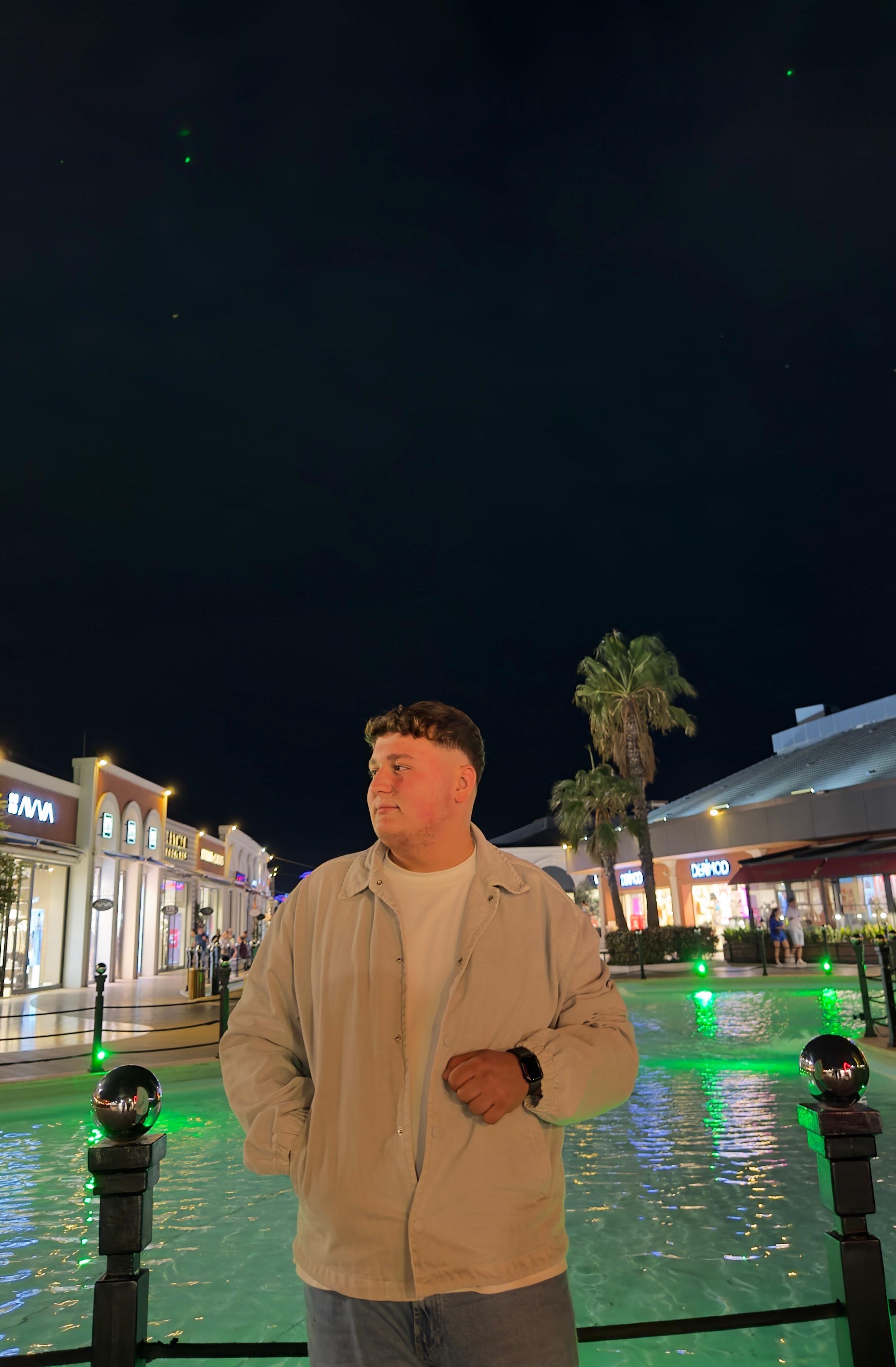 Tinder profile picture for @kkaann