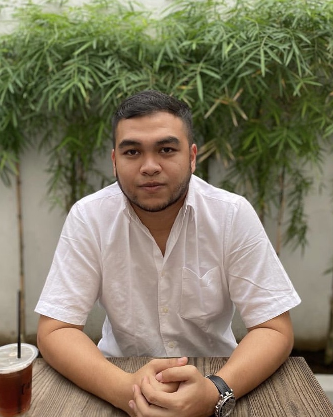 Tinder profile picture for @mdt