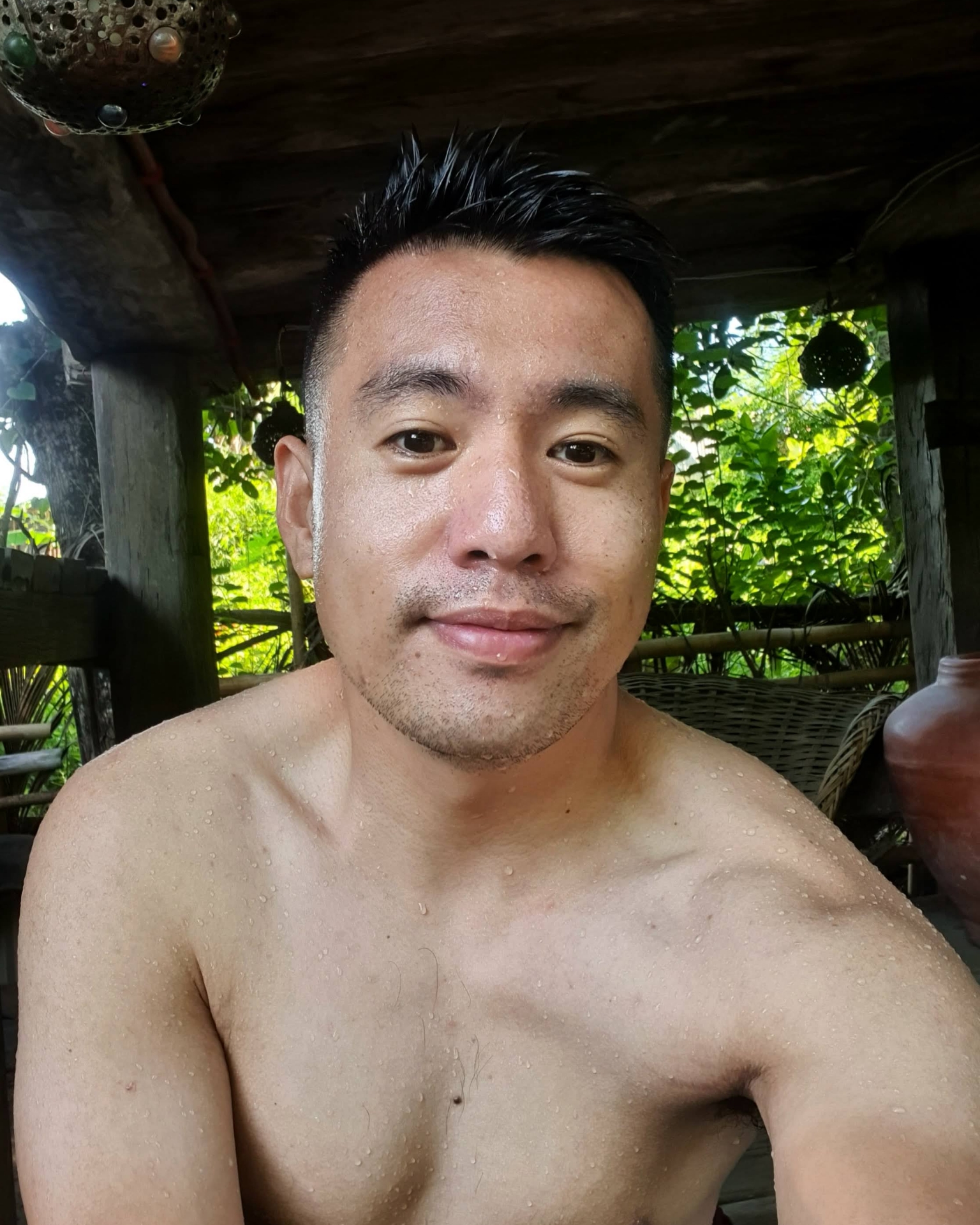 Tinder profile picture for @metabolic