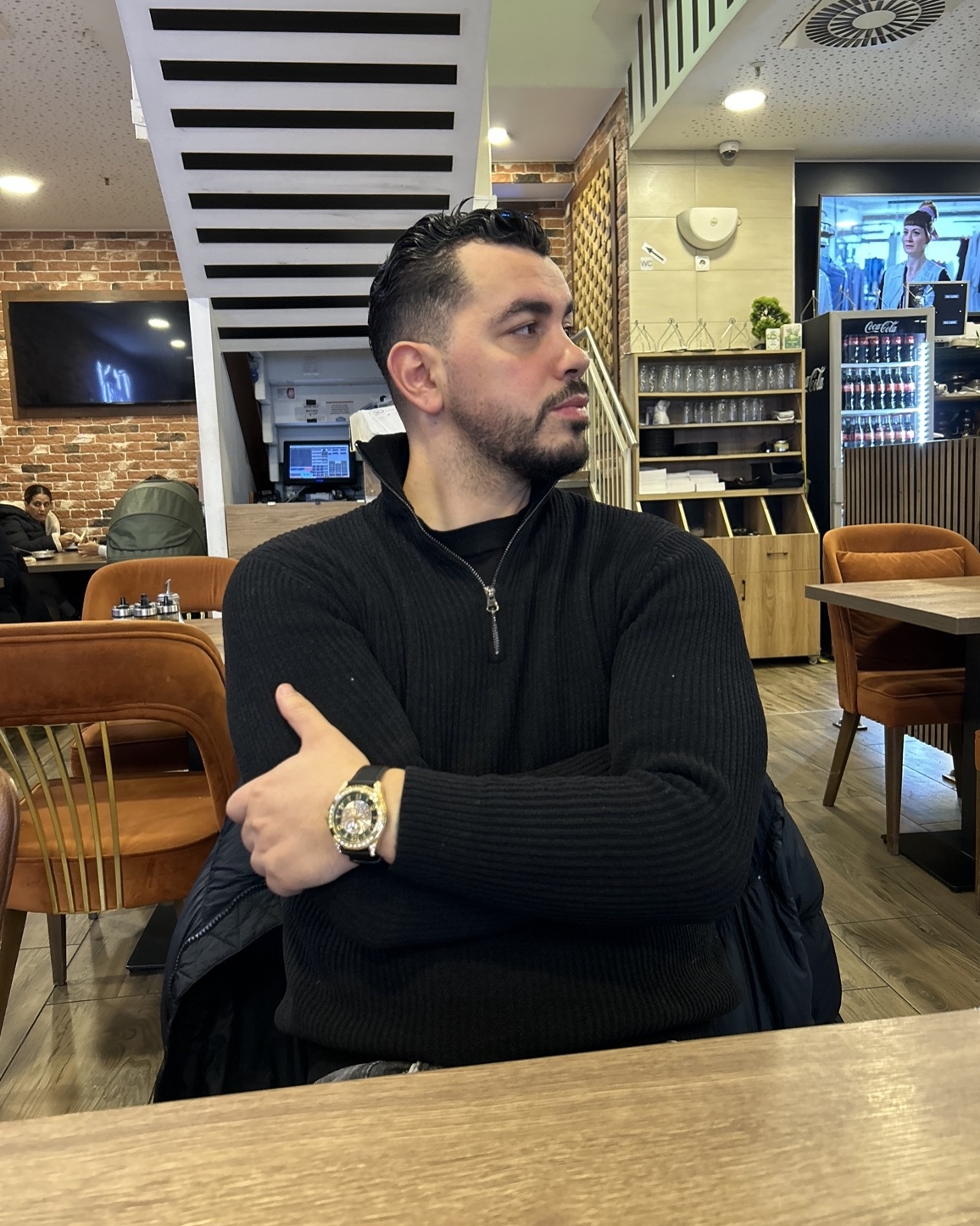 Tinder profile picture for @rgh