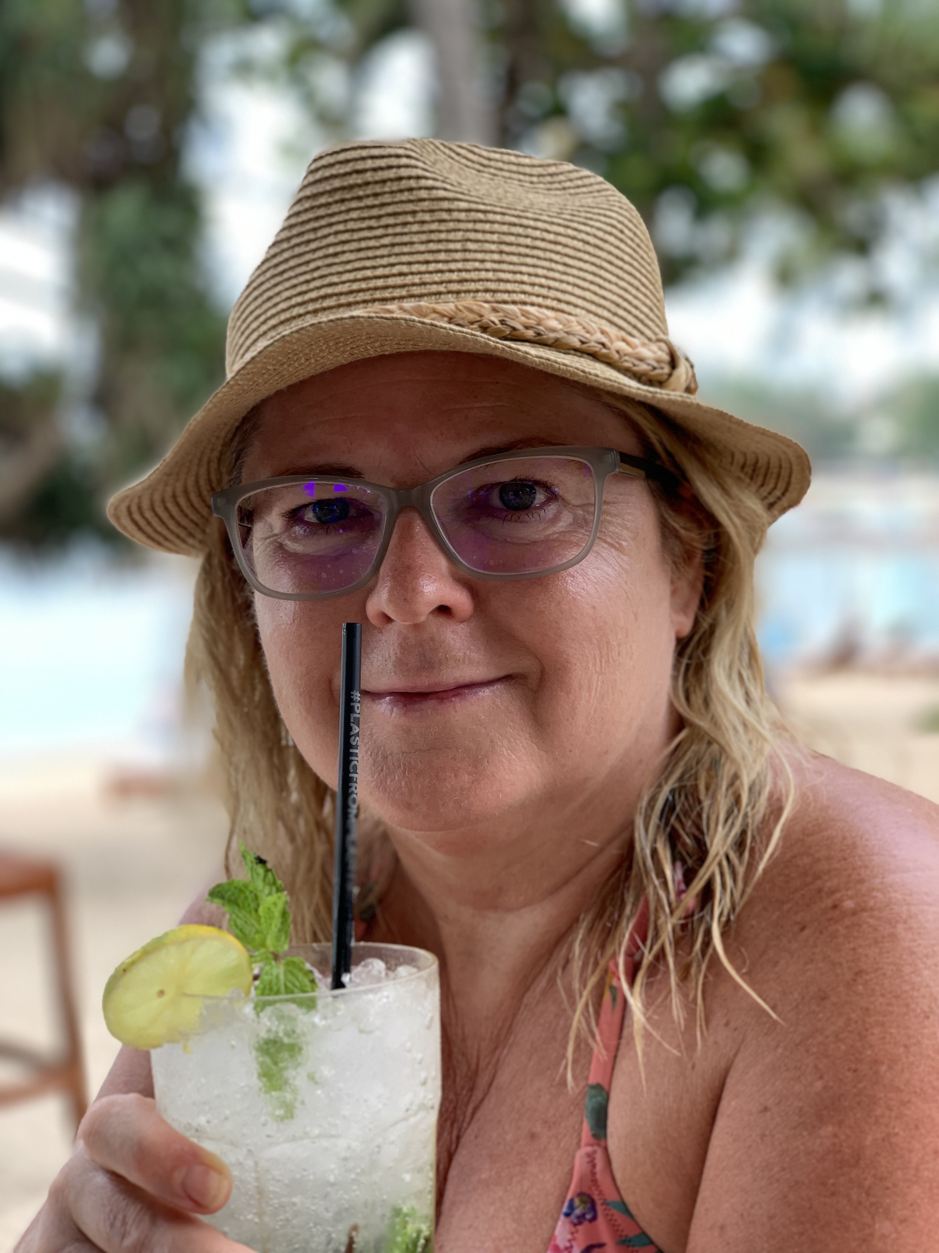 Tinder profile picture for @hawaii