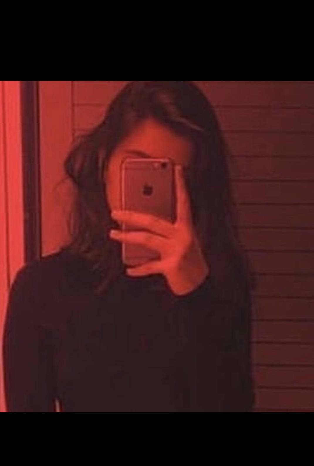 Tinder profile picture for @kholoud
