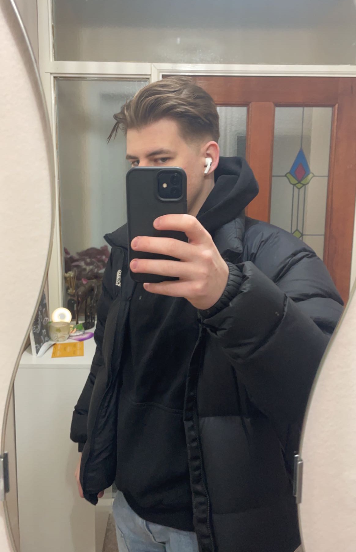 Tinder profile picture for @vlan