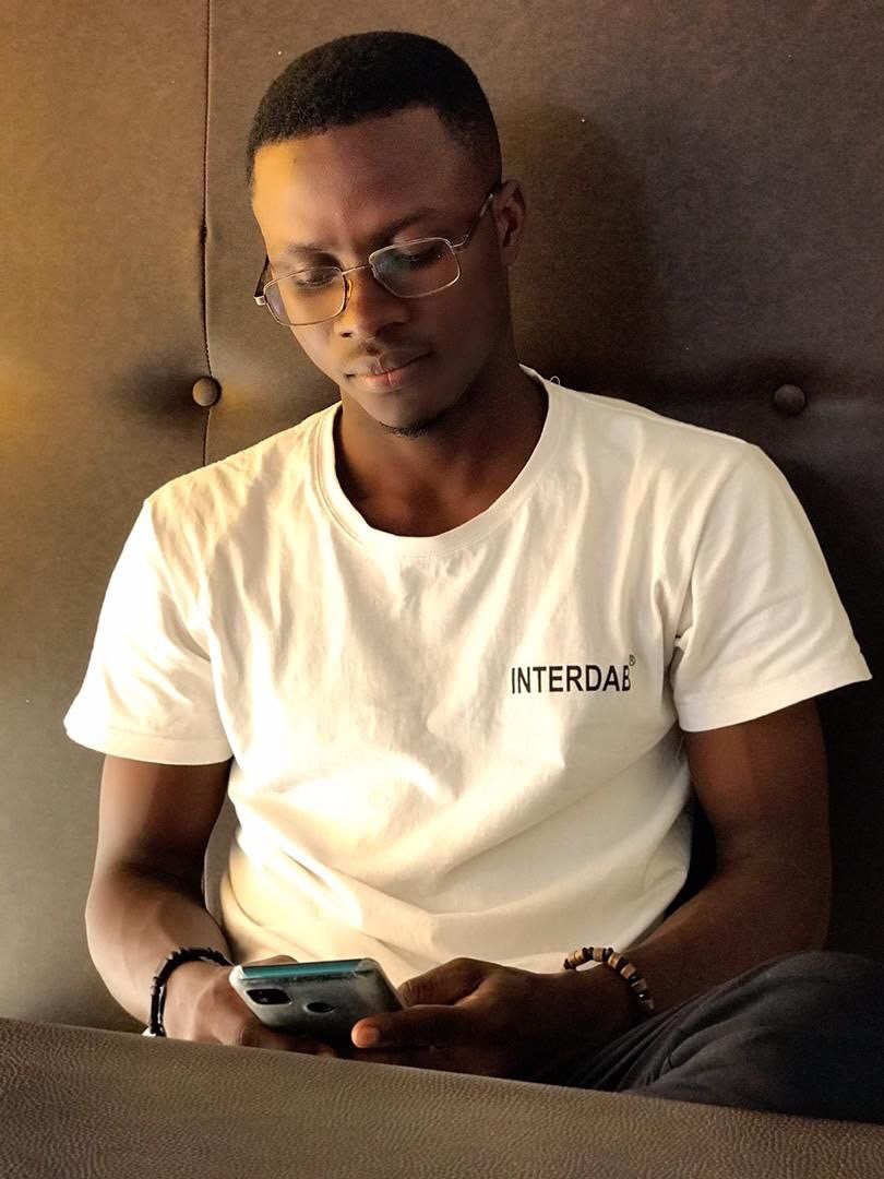 Tinder profile picture for @hopes