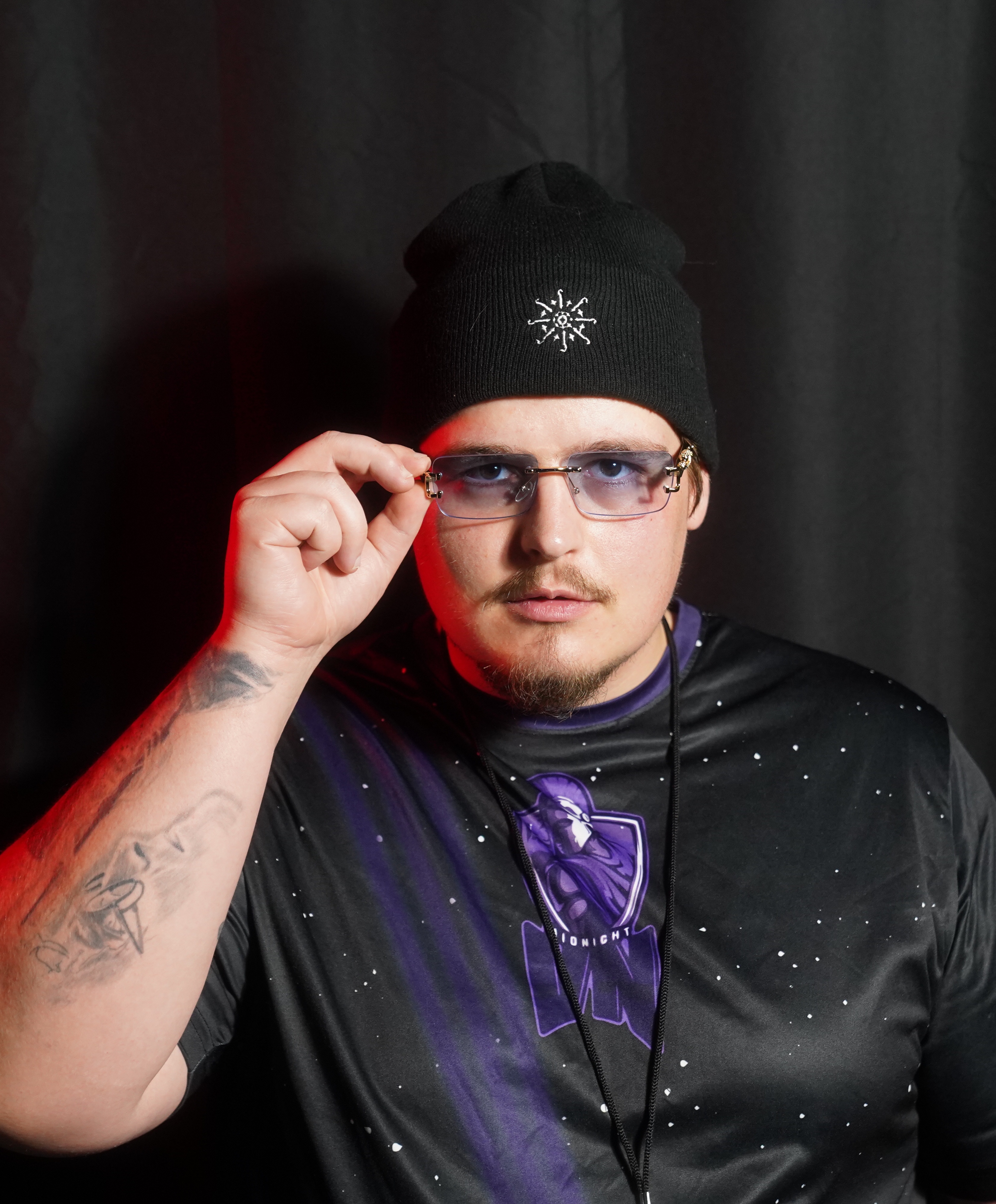 Tinder profile picture for @vaporize