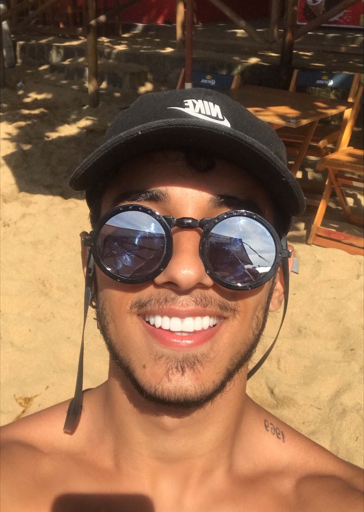 Tinder profile picture for @vitormelo