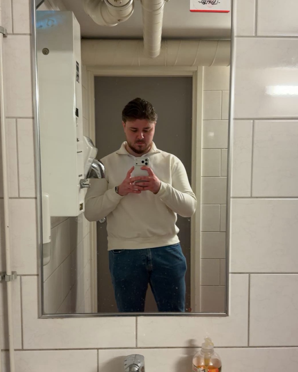 Tinder profile picture for @mir1