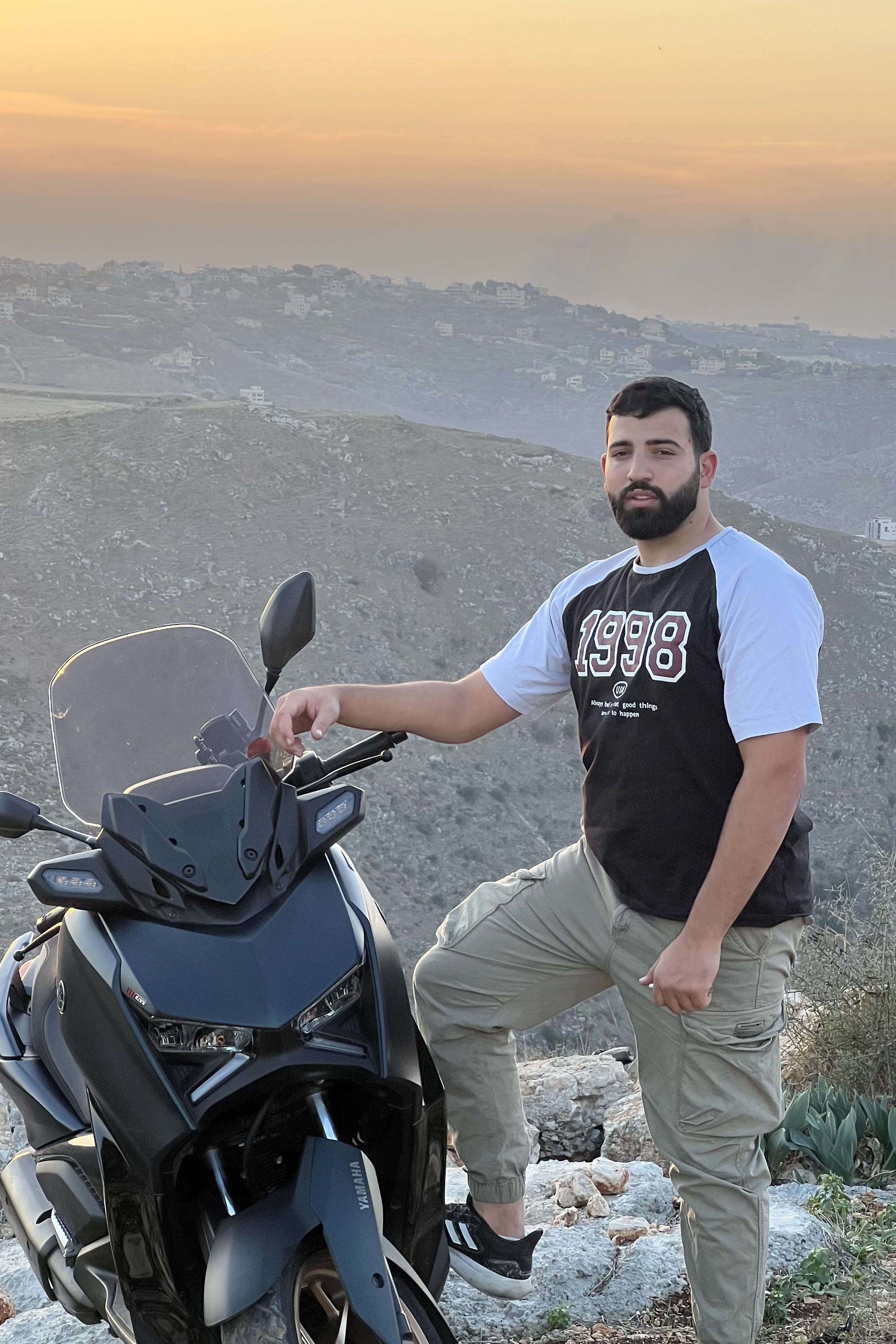 Tinder profile picture for @fch