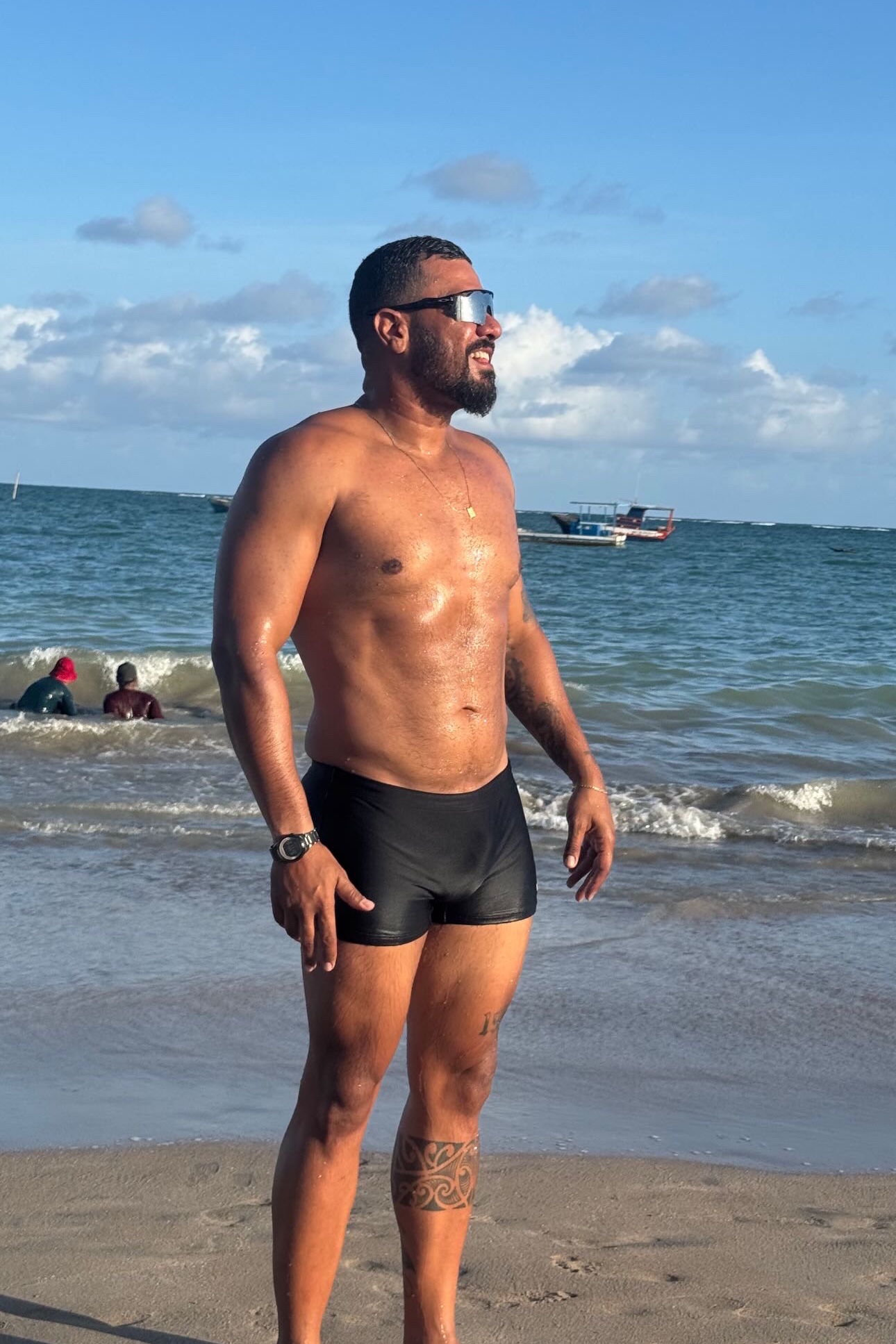 Tinder profile picture for @heitor