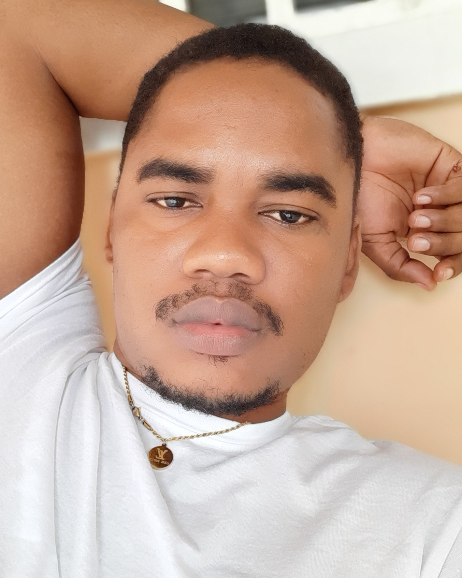 Tinder profile picture for @ricardo