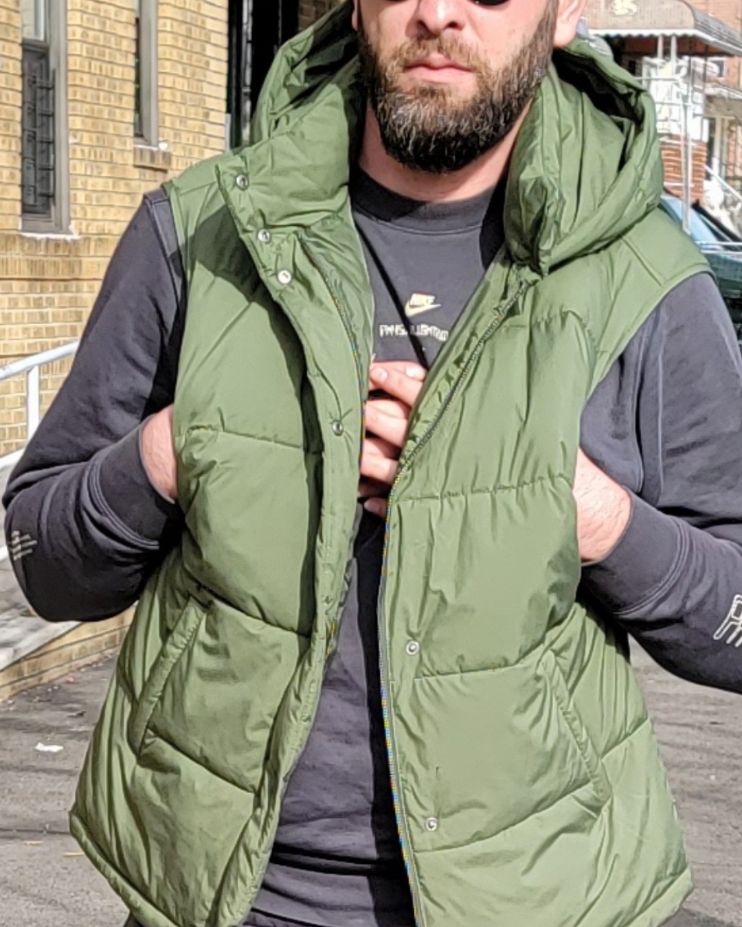 Tinder profile picture for @encore