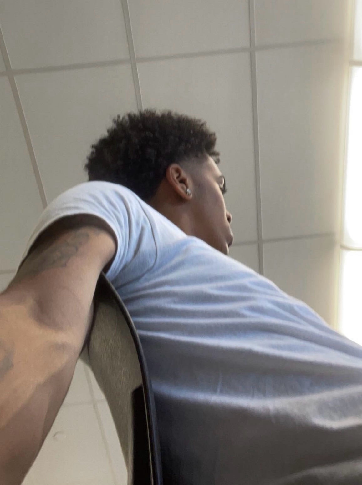 Tinder profile picture for @favors
