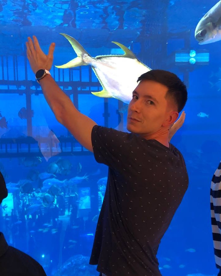 Tinder profile picture for @stewed