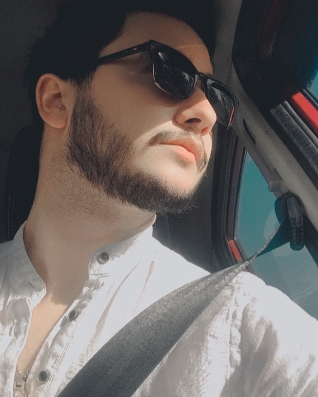 Tinder profile picture for @mokhtar