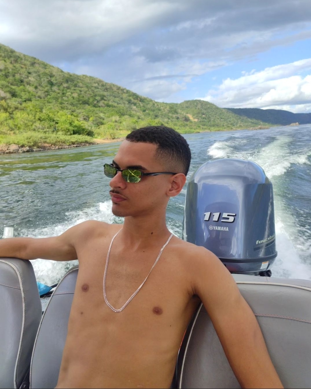Tinder profile picture for @jadiel
