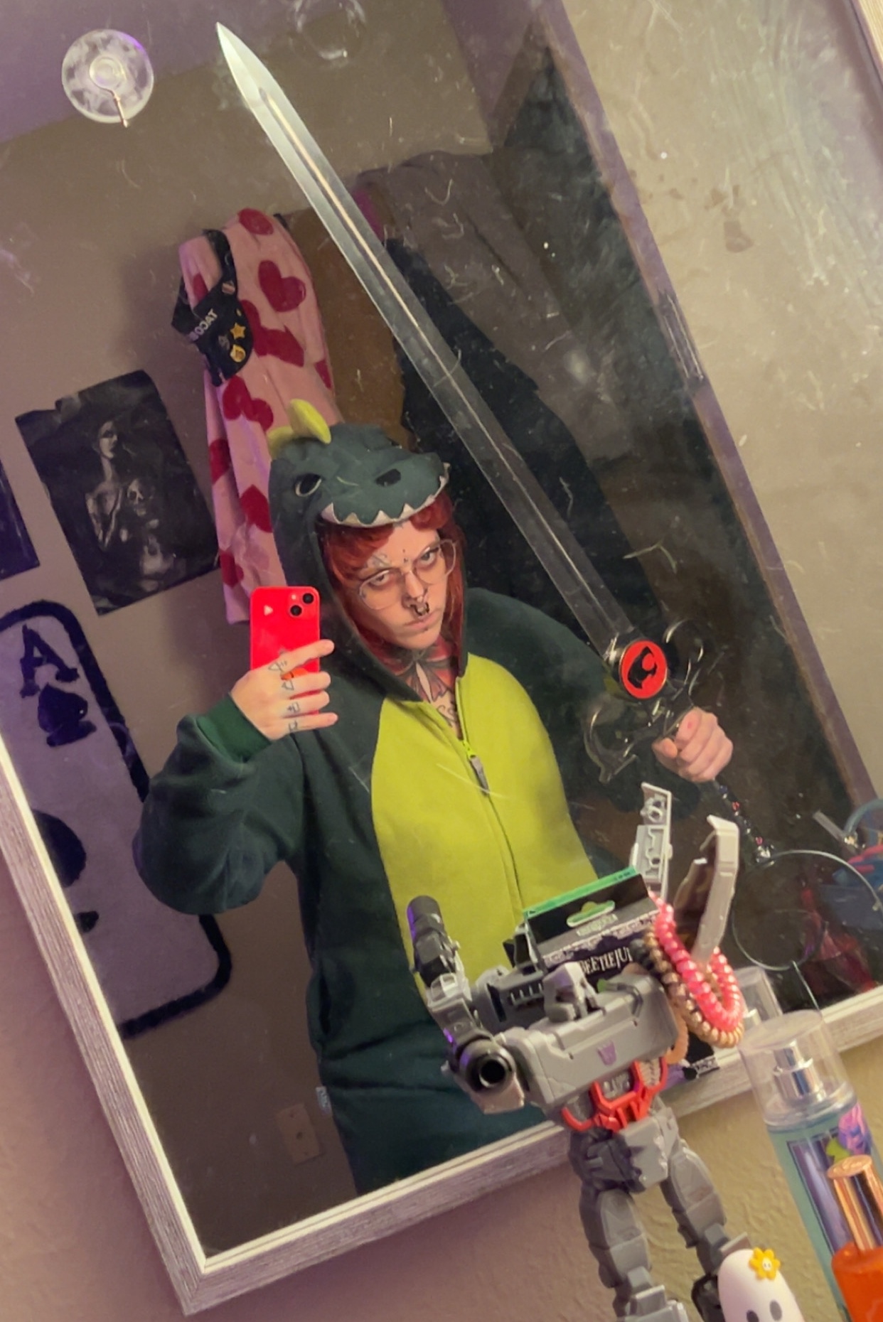 Tinder profile picture for @graveyard