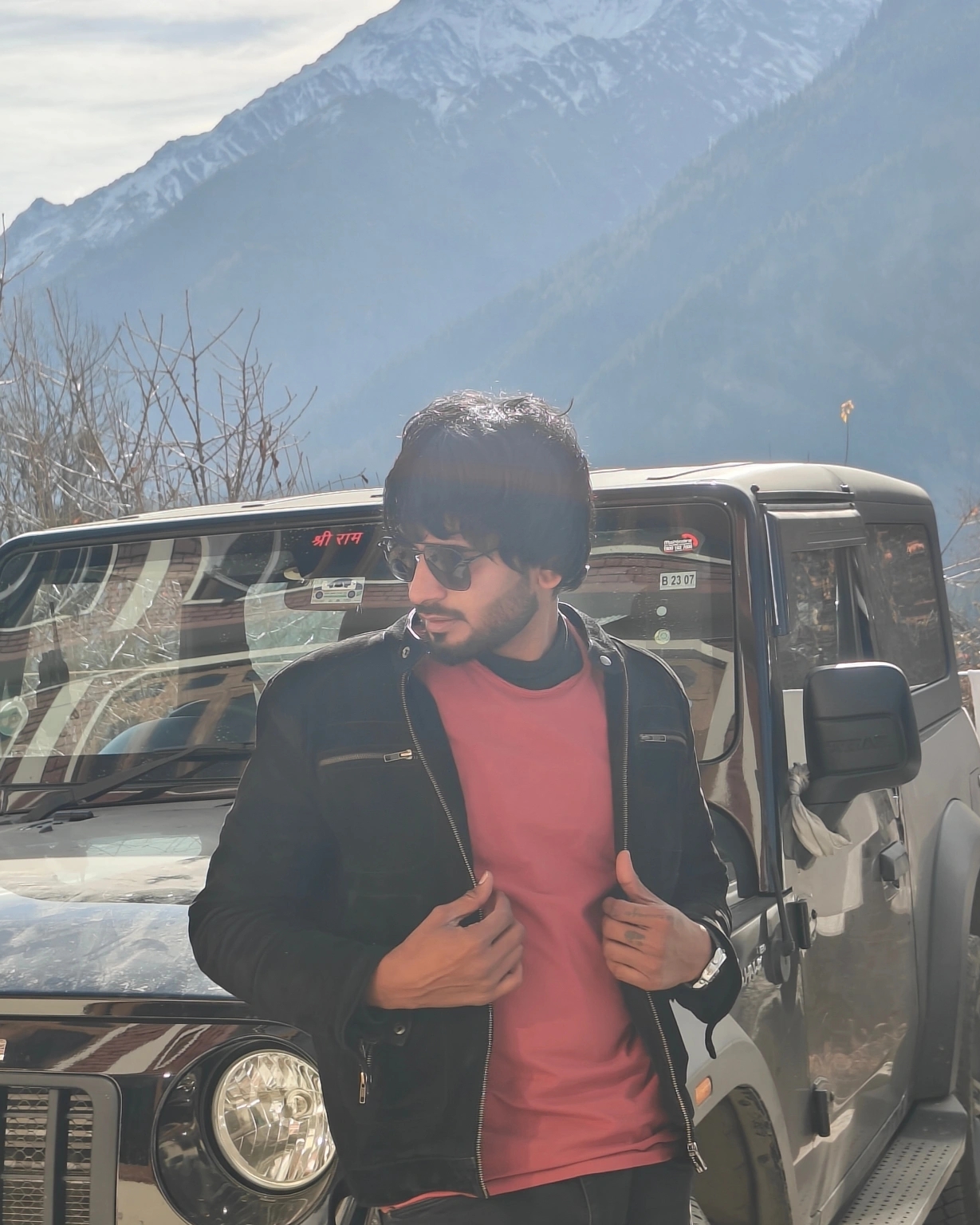 Tinder profile picture for @sums