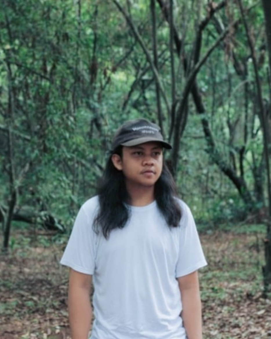Tinder profile picture for @jale