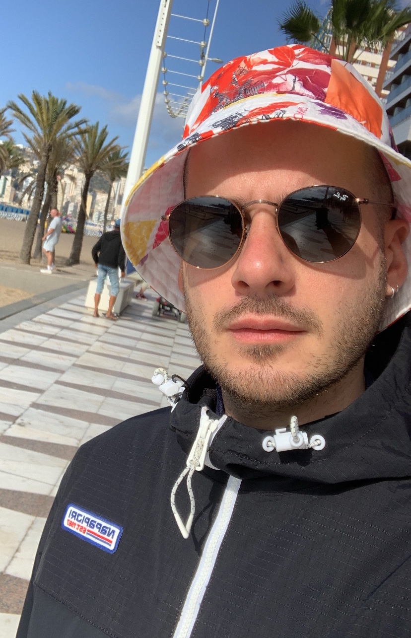 Tinder profile picture for @ilmark
