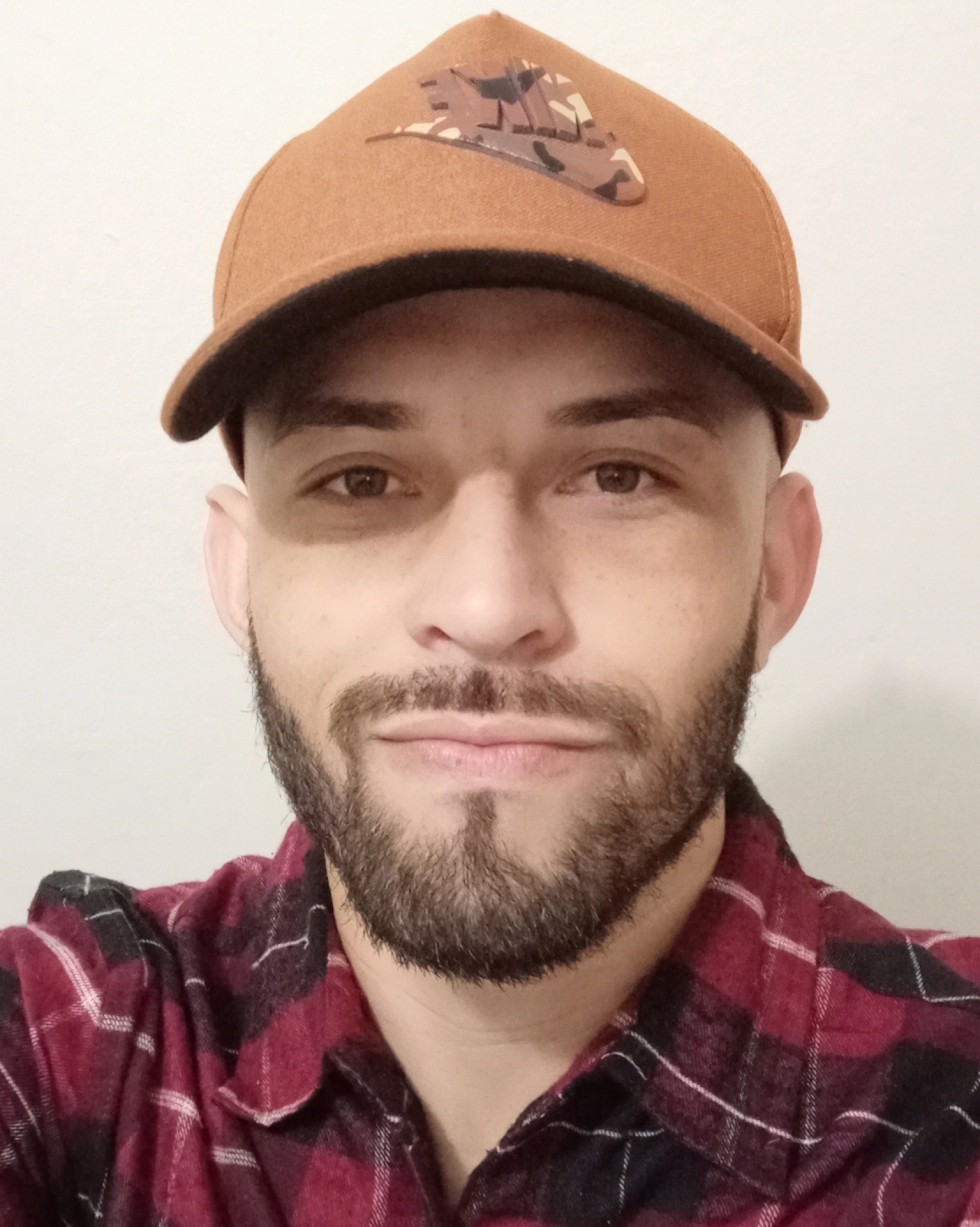 Tinder profile picture for @pq10