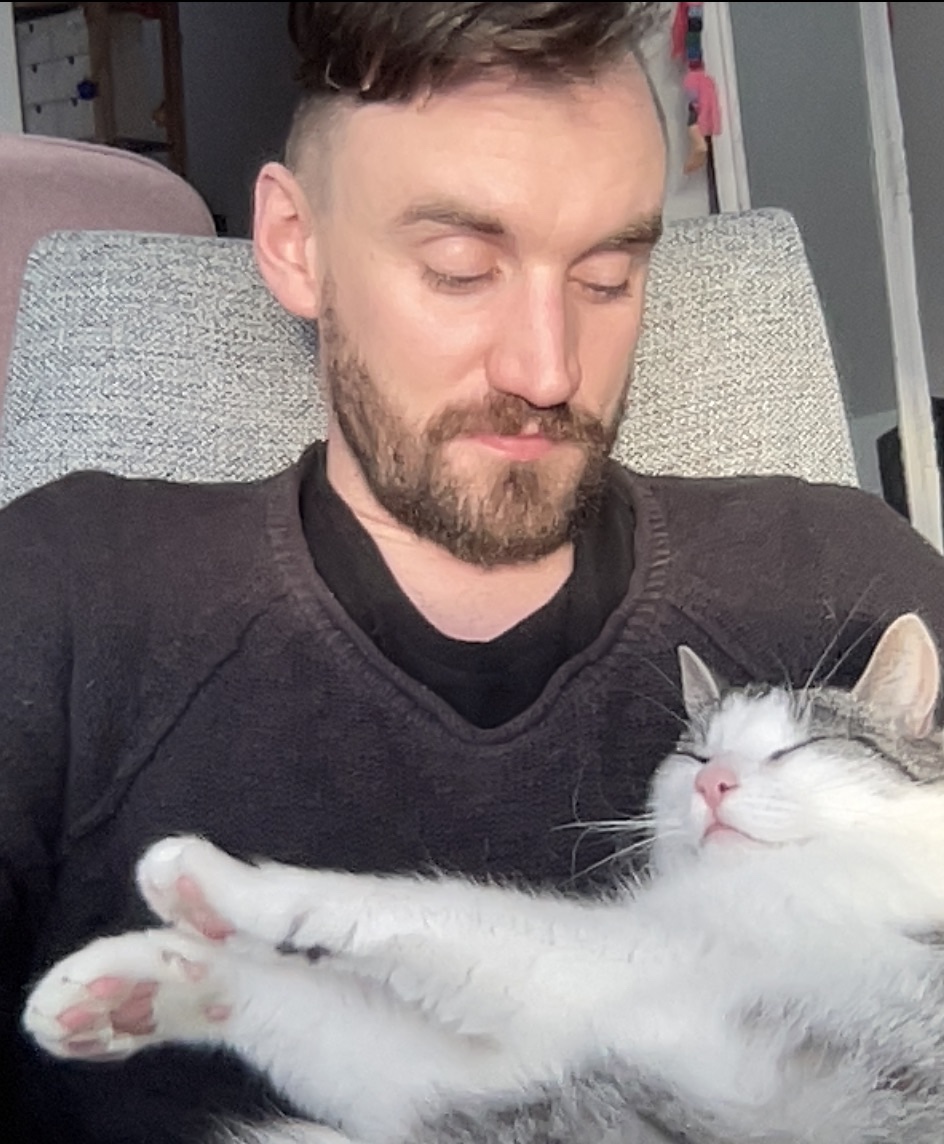 Tinder profile picture for @oven