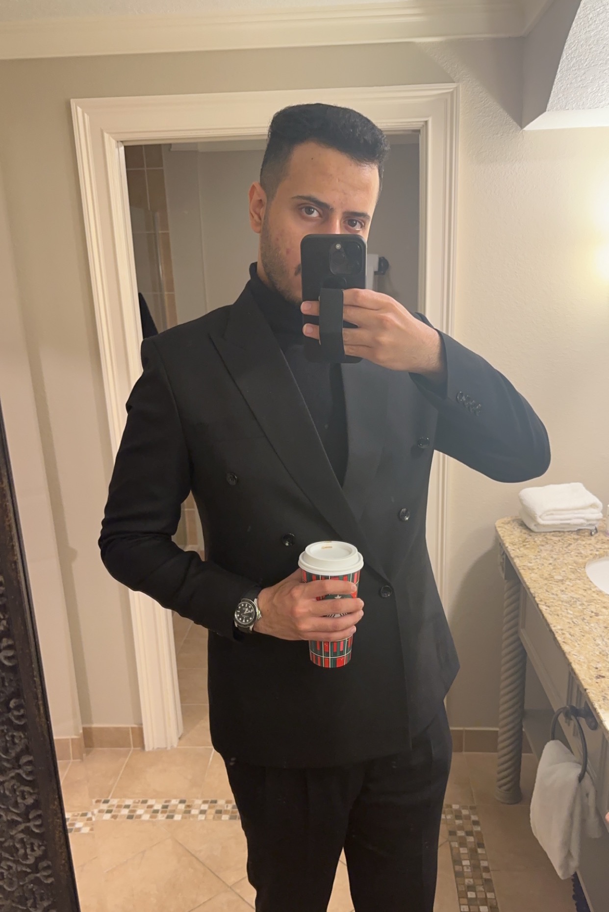 Tinder profile picture for @limitless