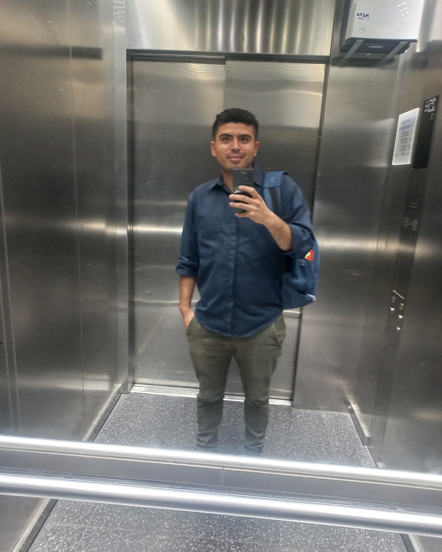 Tinder profile picture for @eliseo