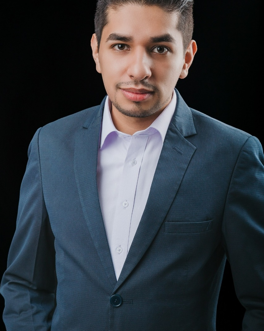 Tinder profile picture for @leonardov