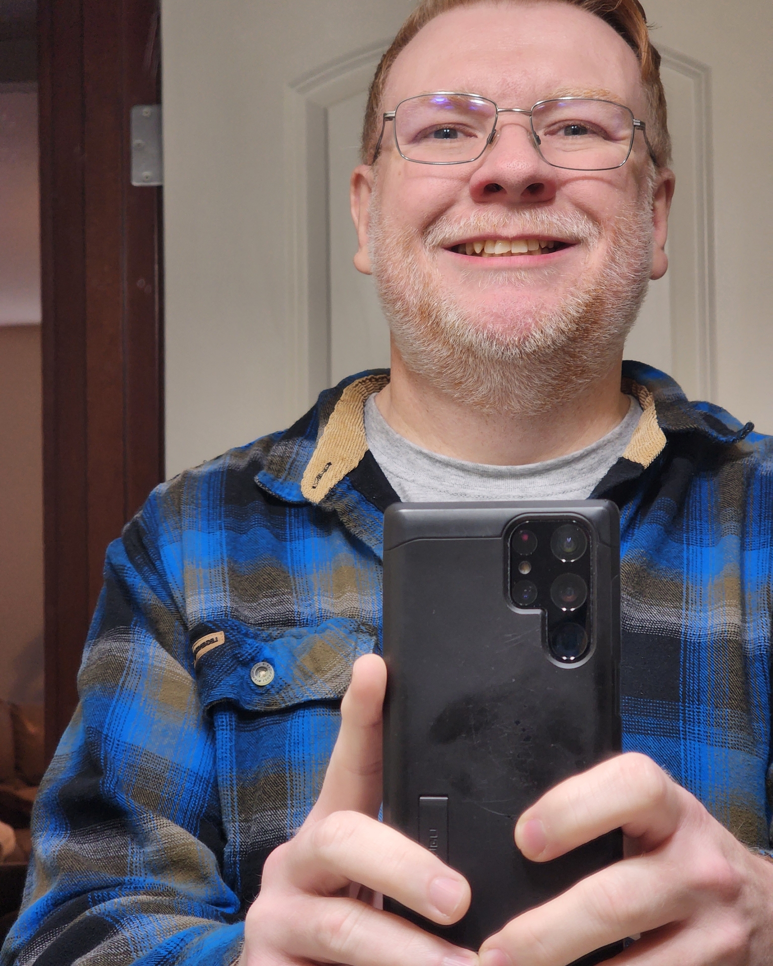 Tinder profile picture for @leprechaun