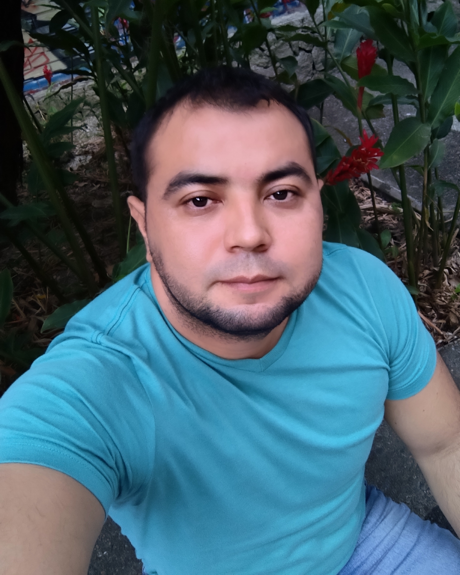 Tinder profile picture for @lfernando