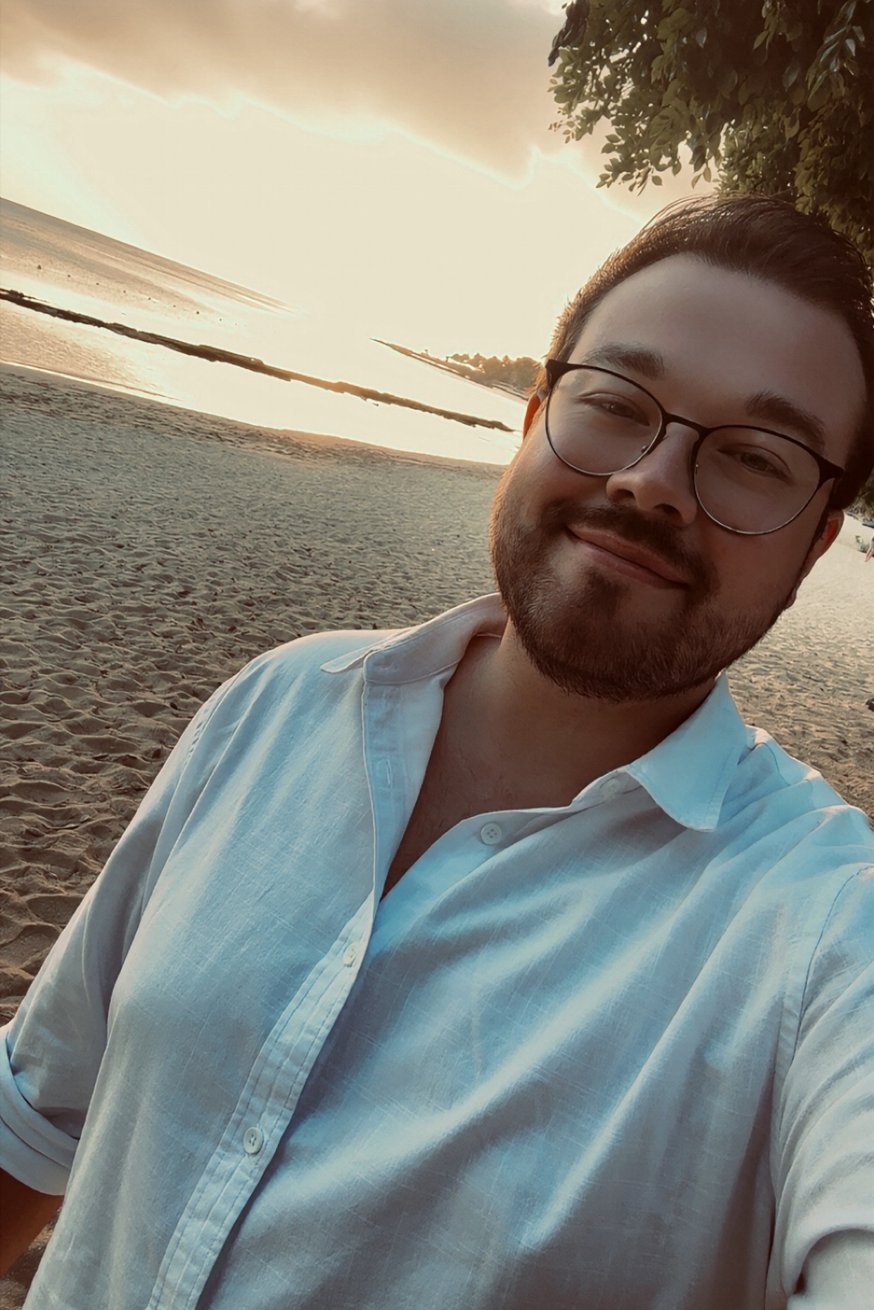 Tinder profile picture for @costa