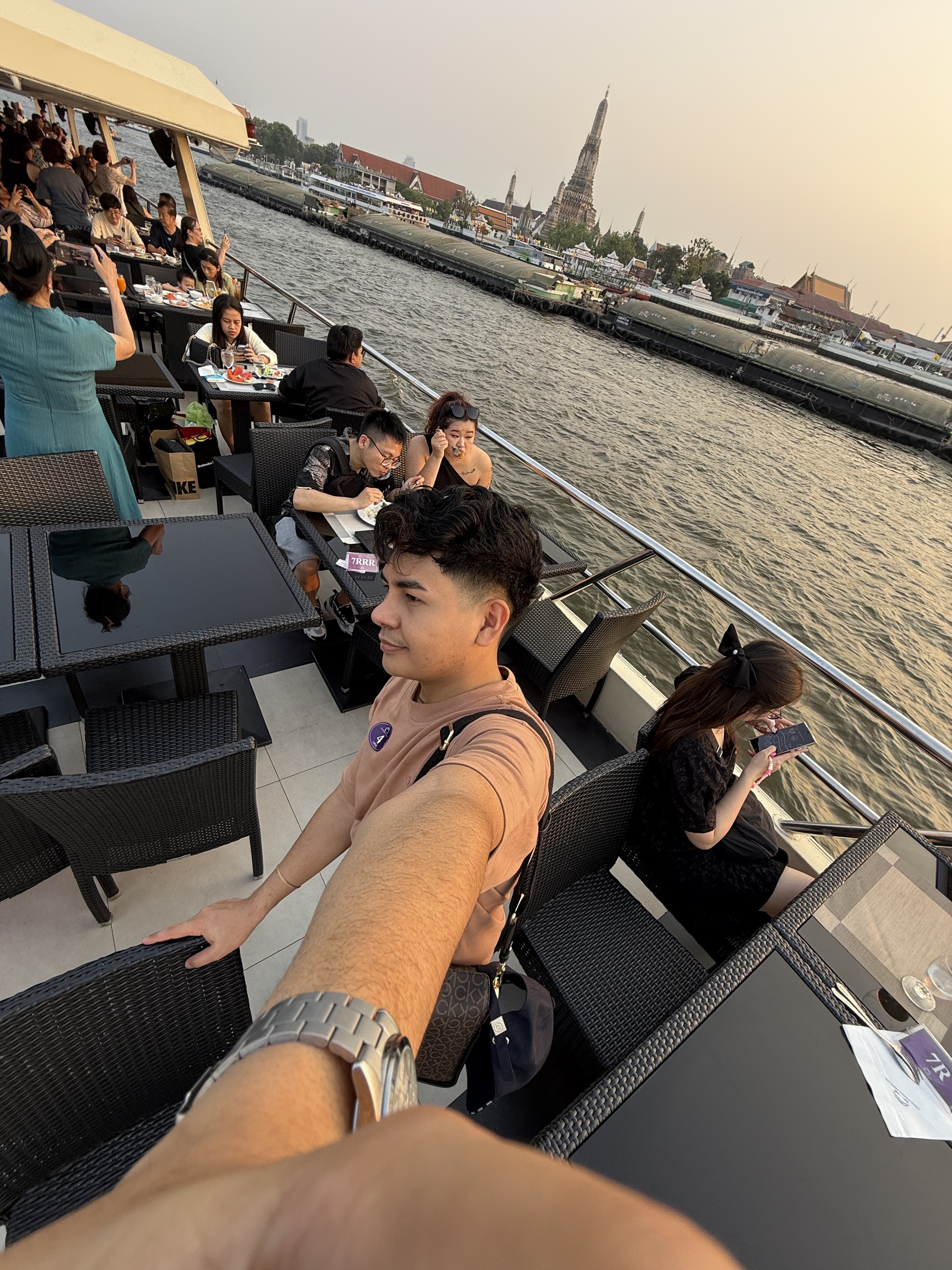 Tinder profile picture for @ericsson