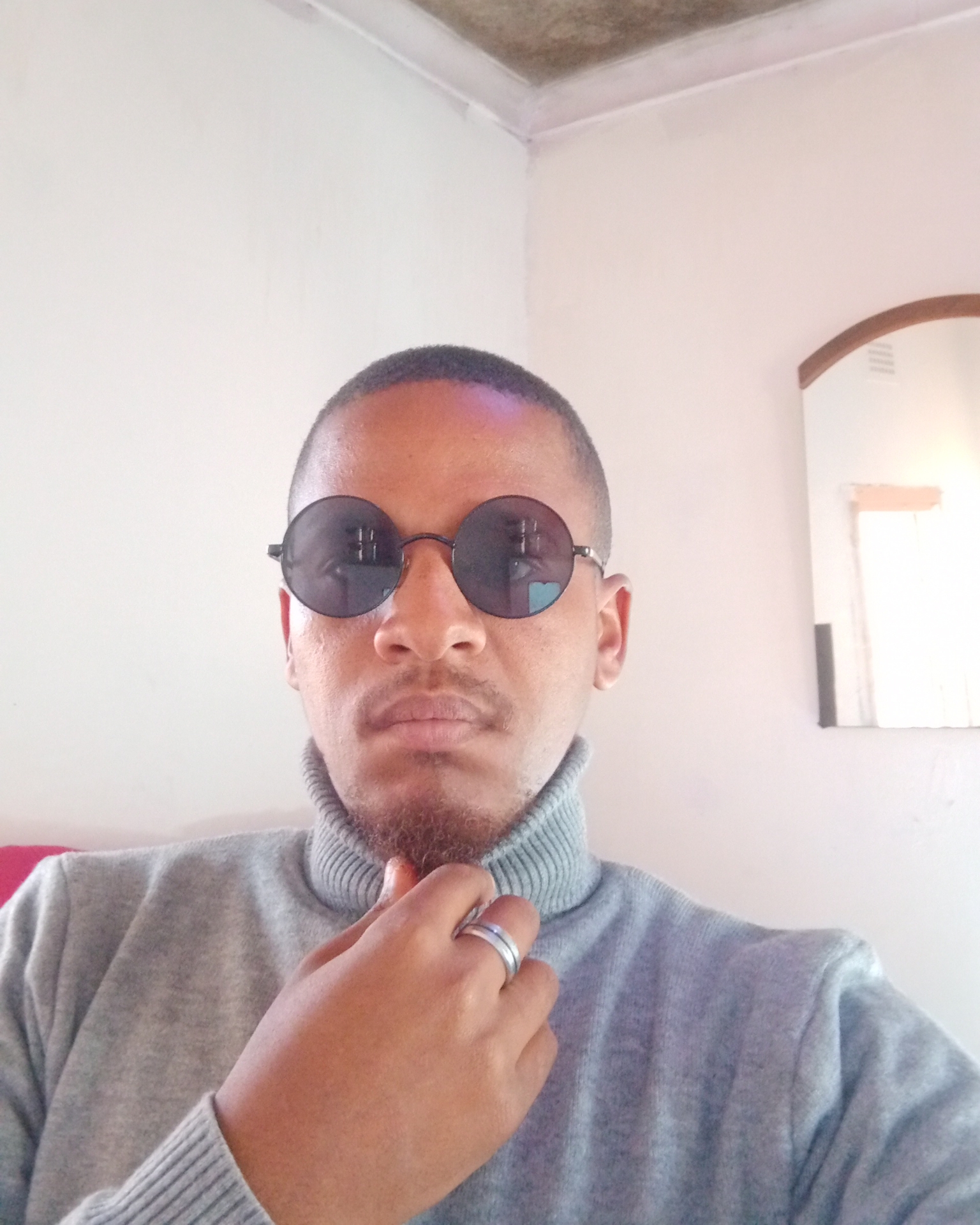 Tinder profile picture for @vaiper