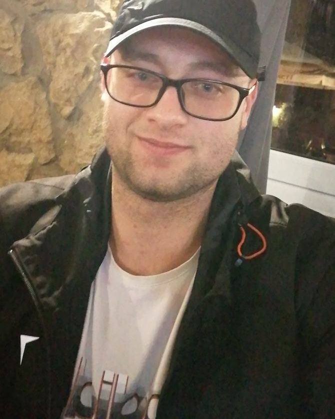 Tinder profile picture for @manpower