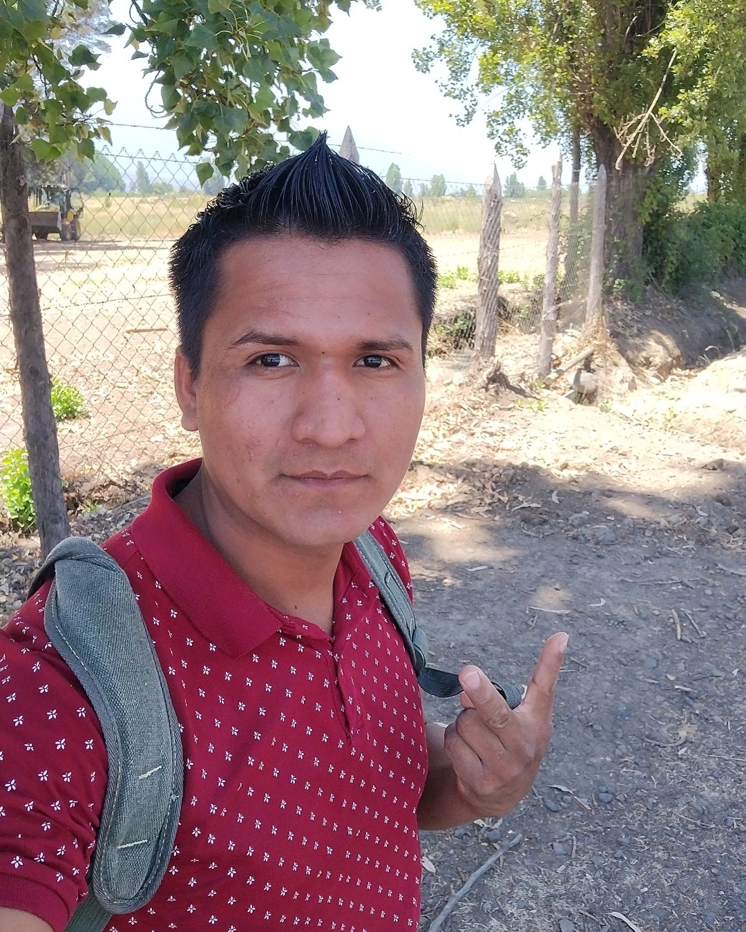 Tinder profile picture for @mendez