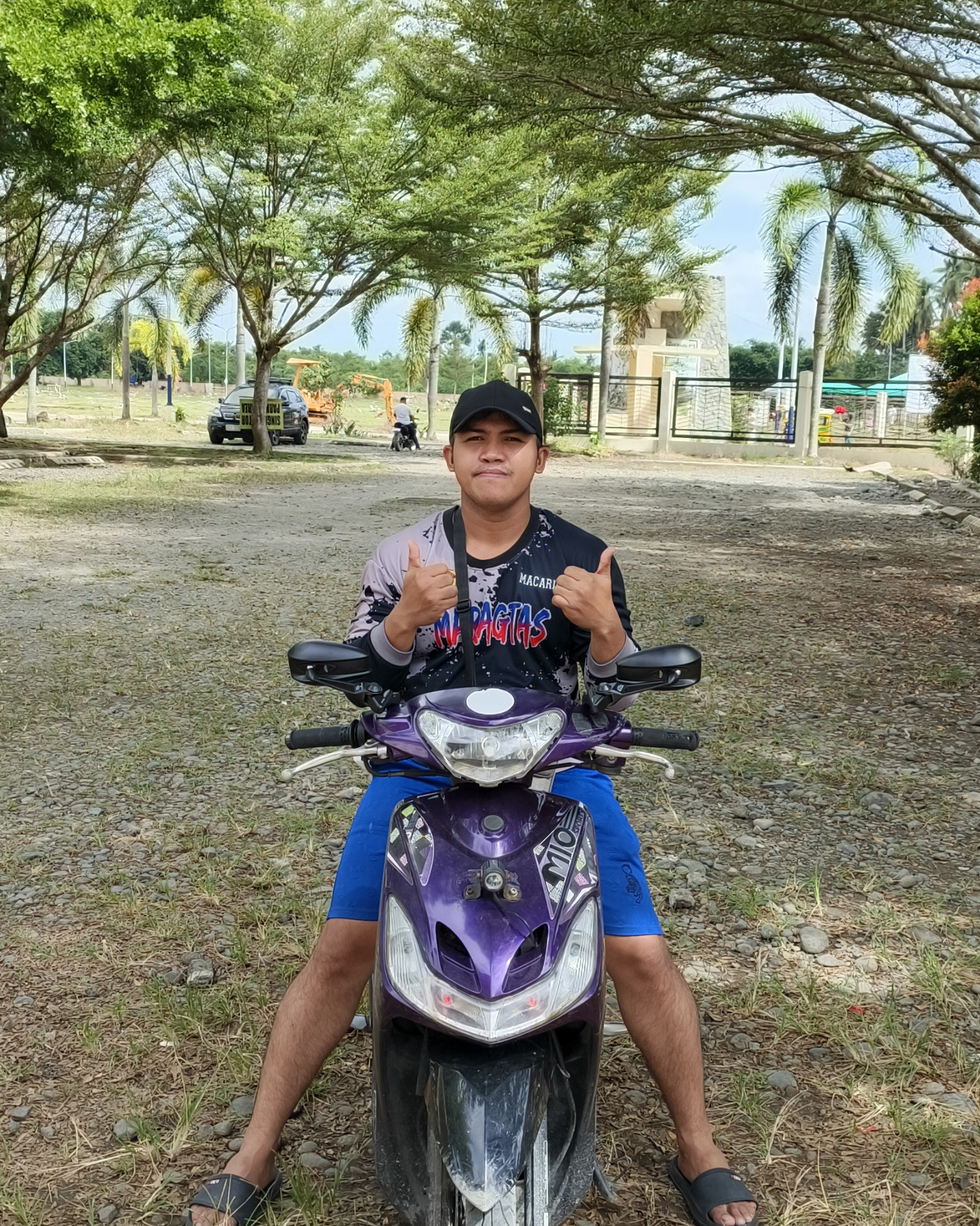 Tinder profile picture for @bossing