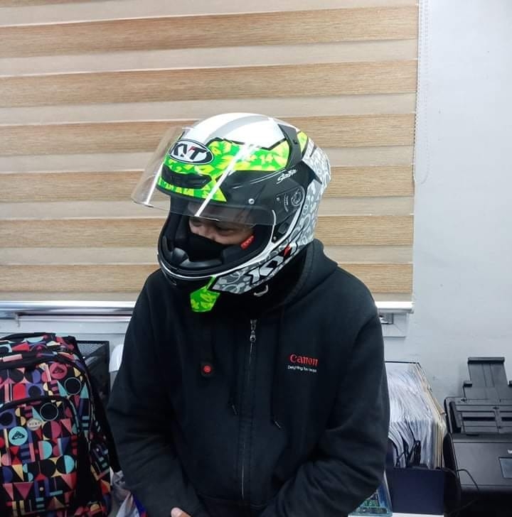 Tinder profile picture for @waks