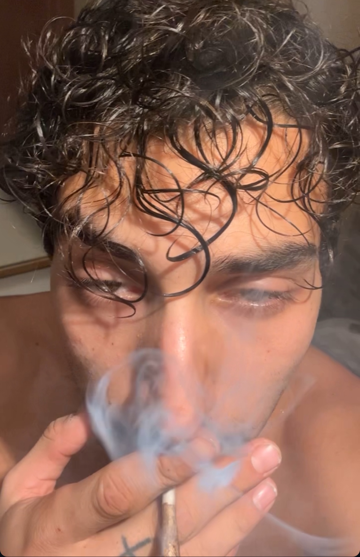 Tinder profile picture for @nonloso