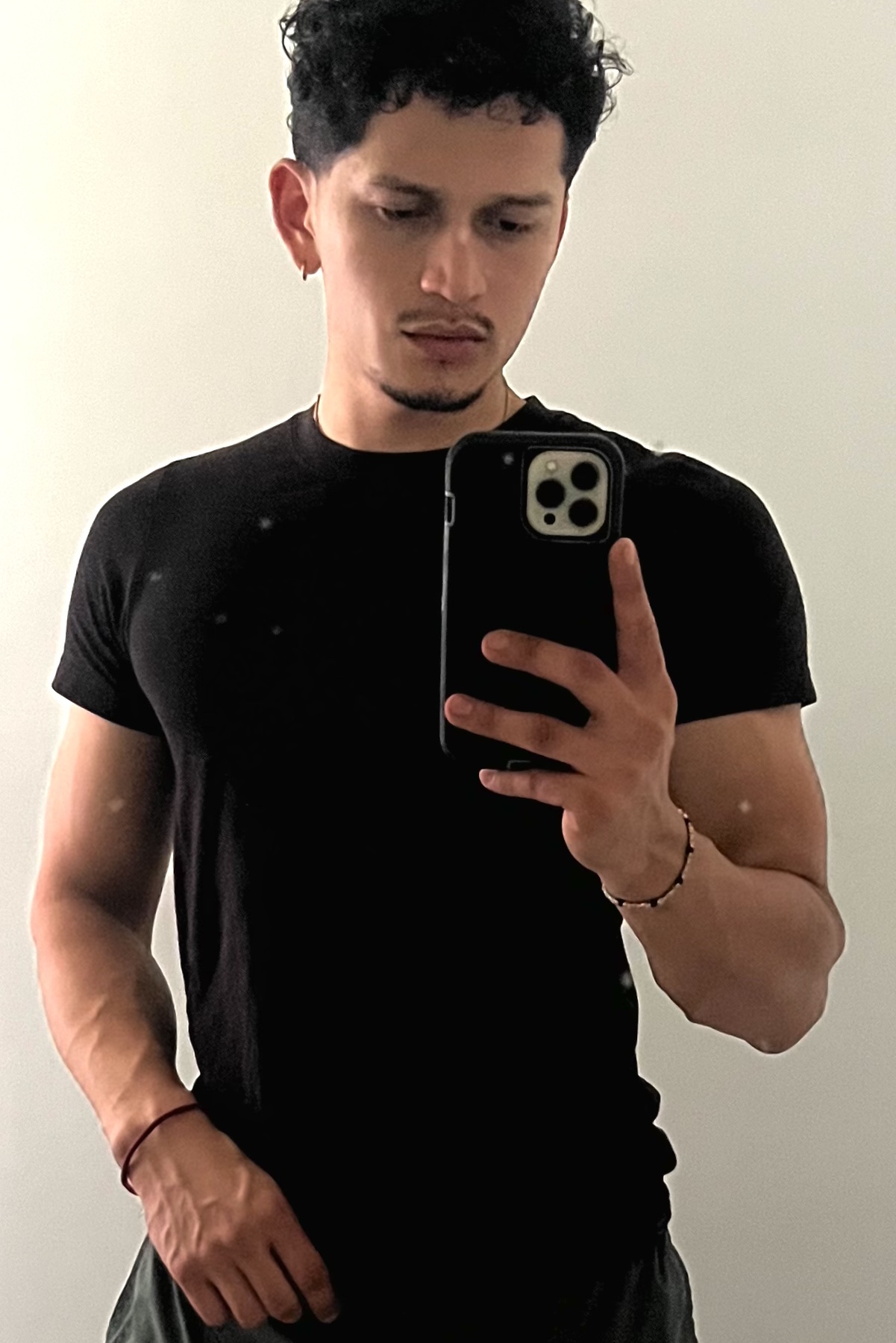 Tinder profile picture for @iii